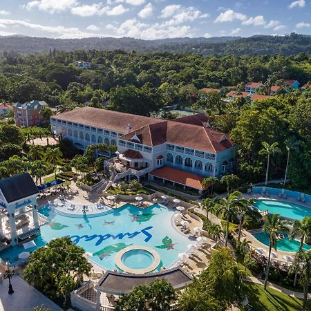 Sandals Ochi Beach All Inclusive Resort - Couples Only (Adults Only) 奥乔里奥斯 外观 照片