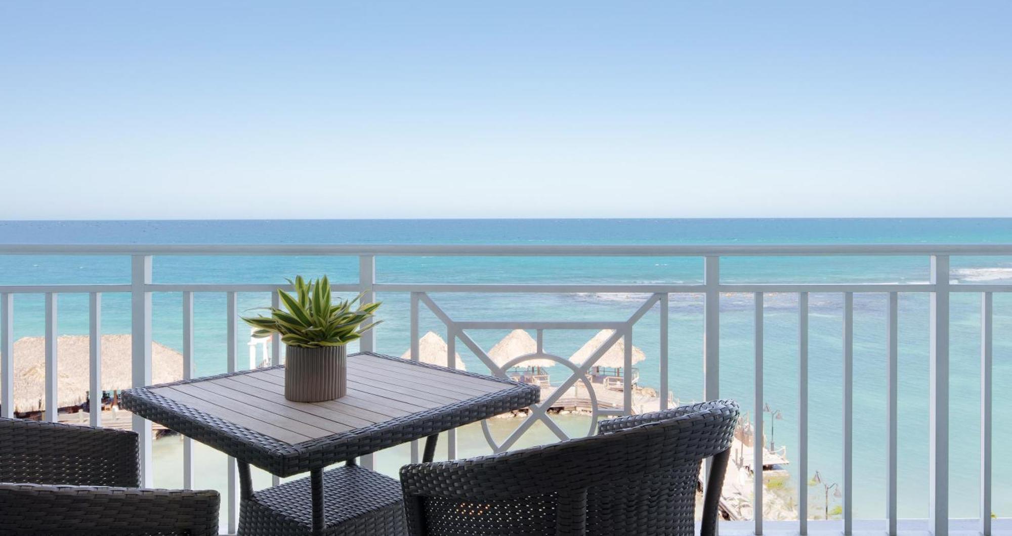 Sandals Ochi Beach All Inclusive Resort - Couples Only (Adults Only) 奥乔里奥斯 外观 照片