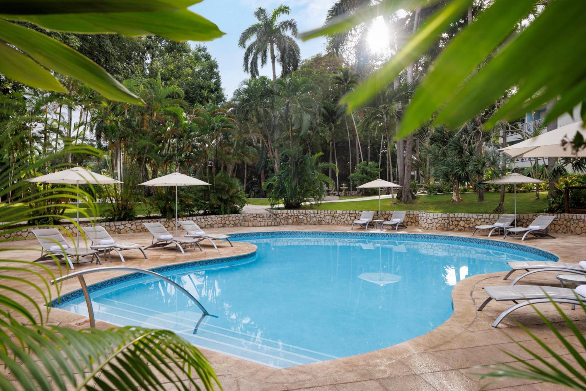 Sandals Ochi Beach All Inclusive Resort - Couples Only (Adults Only) 奥乔里奥斯 外观 照片