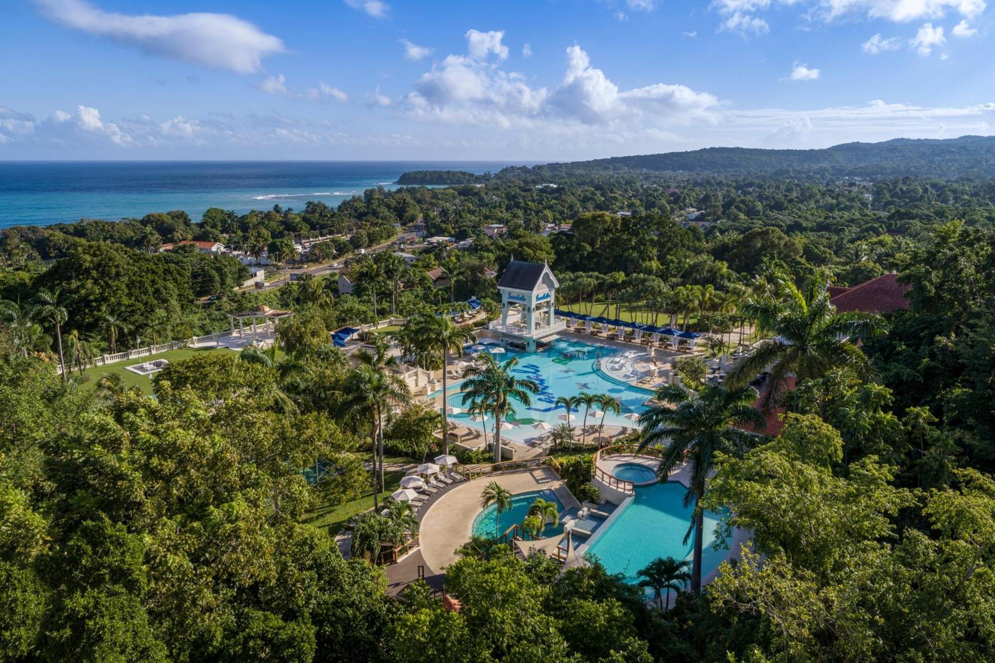 Sandals Ochi Beach All Inclusive Resort - Couples Only (Adults Only) 奥乔里奥斯 外观 照片