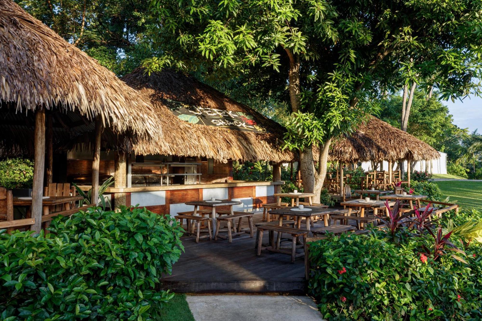 Sandals Ochi Beach All Inclusive Resort - Couples Only (Adults Only) 奥乔里奥斯 外观 照片
