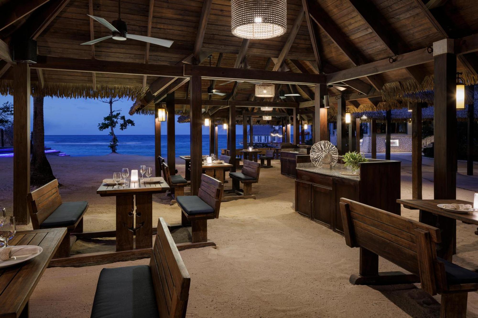 Sandals Ochi Beach All Inclusive Resort - Couples Only (Adults Only) 奥乔里奥斯 外观 照片